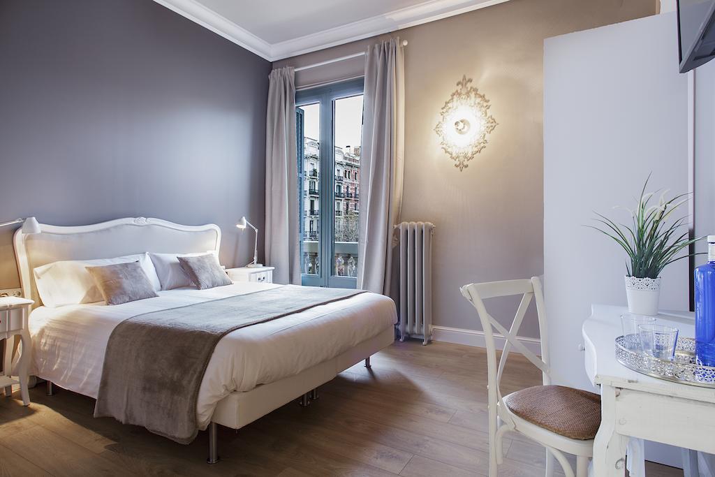 Bachome Gallery B&B บาร์เซโลนา ห้อง รูปภาพ